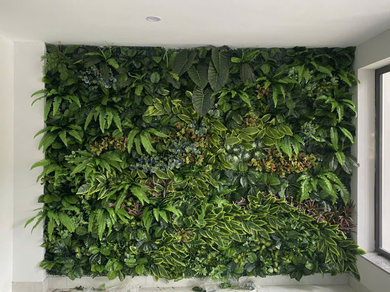 Thi công cỏ trang trí cho chị Trang ở Hai Bà Trưng